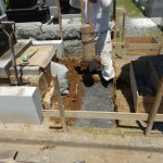 川崎市高津区の緑ヶ丘霊園にて、お墓の基礎工事の続きを行ってきました。