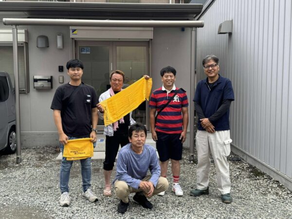 愛知の石屋仲間との集合写真(右端が私)